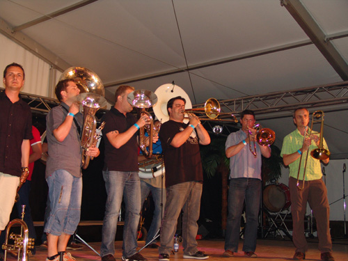 brass com 029