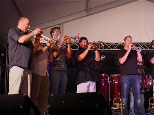 brass com 064