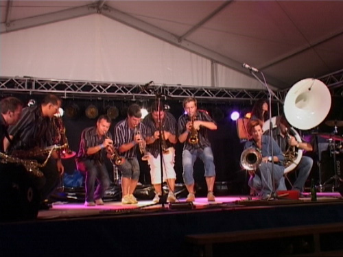brass com 072